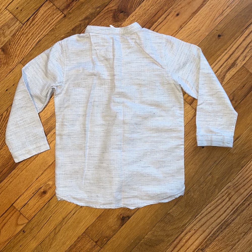 button up shirt - Picture 2 of 4